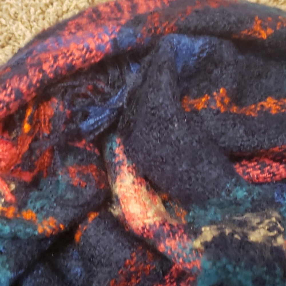 Blanket Scarf - Picture 2 of 3